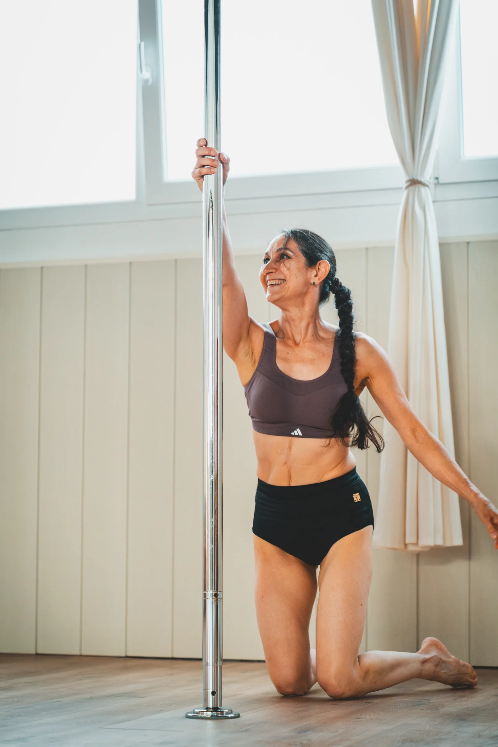 Démonstration de Pole Dance lors des 9 ans